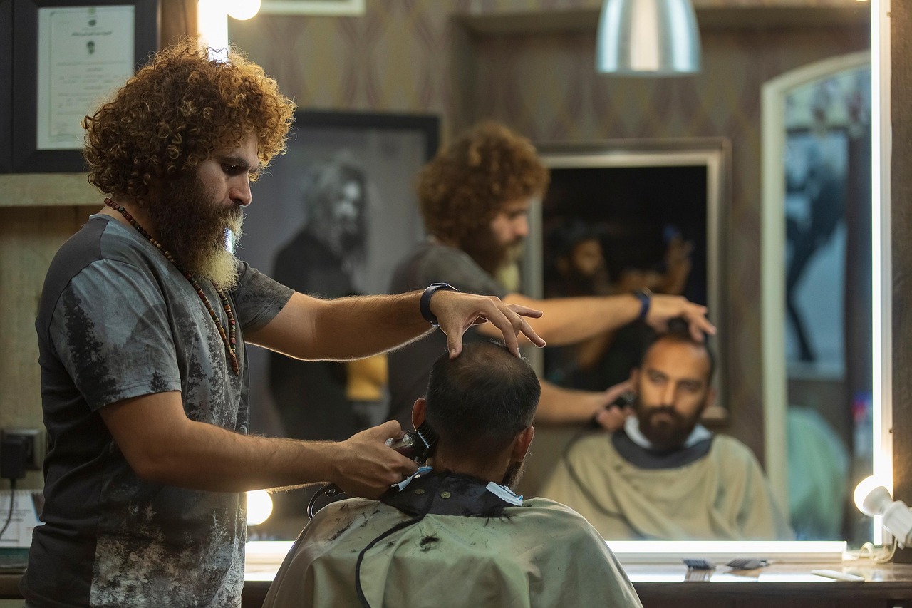 découvrez nos services de barbier professionnels pour un style impeccable et une expérience de coiffure unique.
