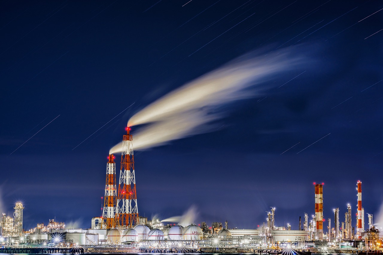 En 2024, la France observe une diminution de ses émissions de gaz à effet de serre, bien que cette baisse soit moins marquée qu’auparavant.