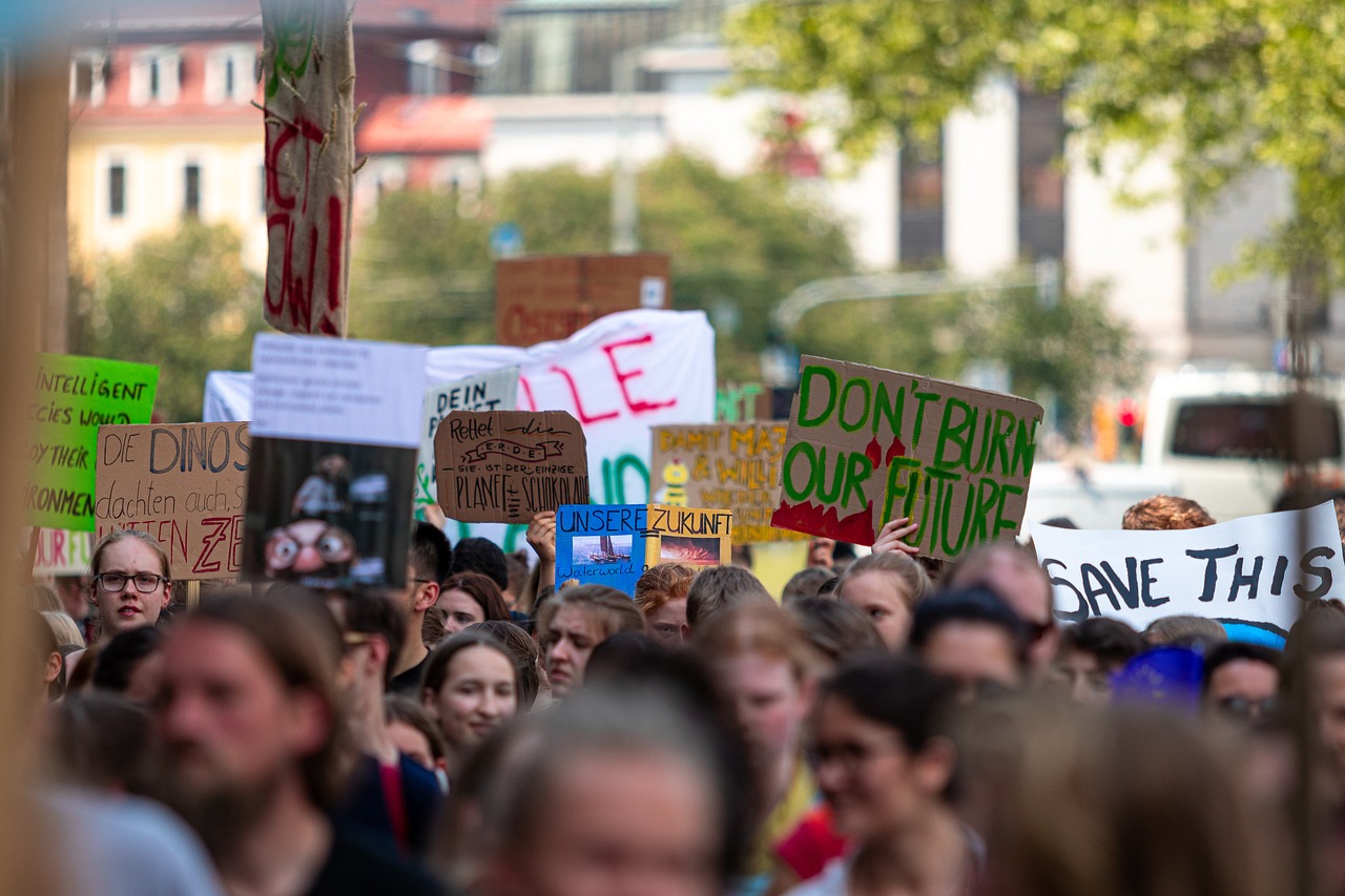 découvrez les enjeux climatiques actuels, les causes et les conséquences des changements climatiques, ainsi que les solutions pour un avenir durable et respectueux de notre planète.