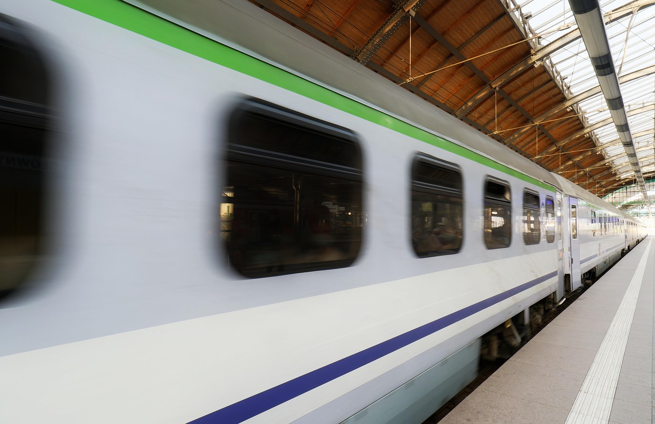 découvrez les avantages du transport durable qui allie écologie et innovation. explorez des solutions de mobilité respectueuses de l'environnement, réduisez votre empreinte carbone et contribuez à un avenir plus vert avec des modes de transport écologiques.