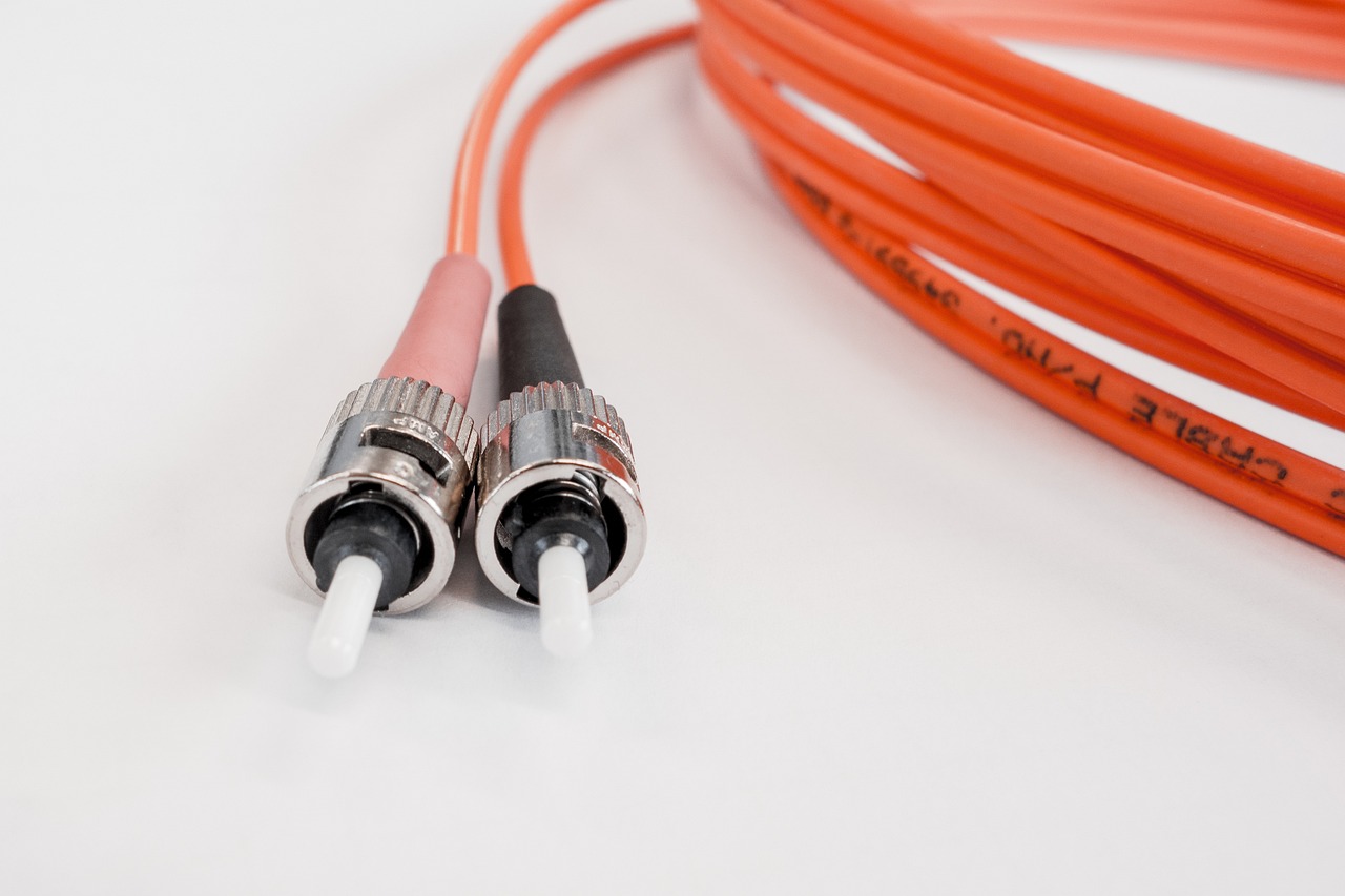 découvrez le monde des data centers, des infrastructures essentielles pour le stockage et le traitement des données. explorez leur fonctionnement, leur sécurité et leur impact sur notre société numérique.