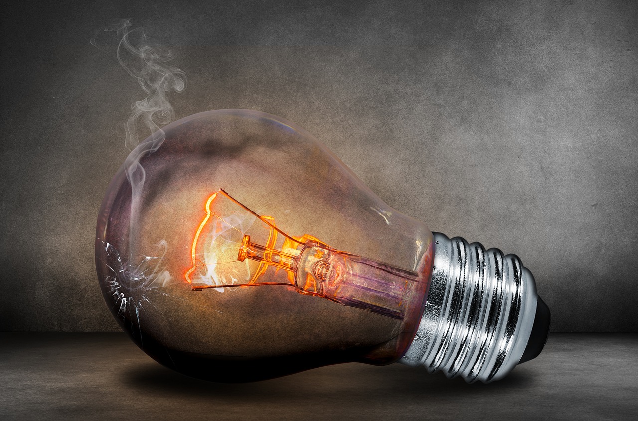 découvrez les tendances actuelles des coûts de l'électricité, les facteurs influençant les tarifs et des conseils pour réduire vos factures énergétiques tout en préservant l'environnement.