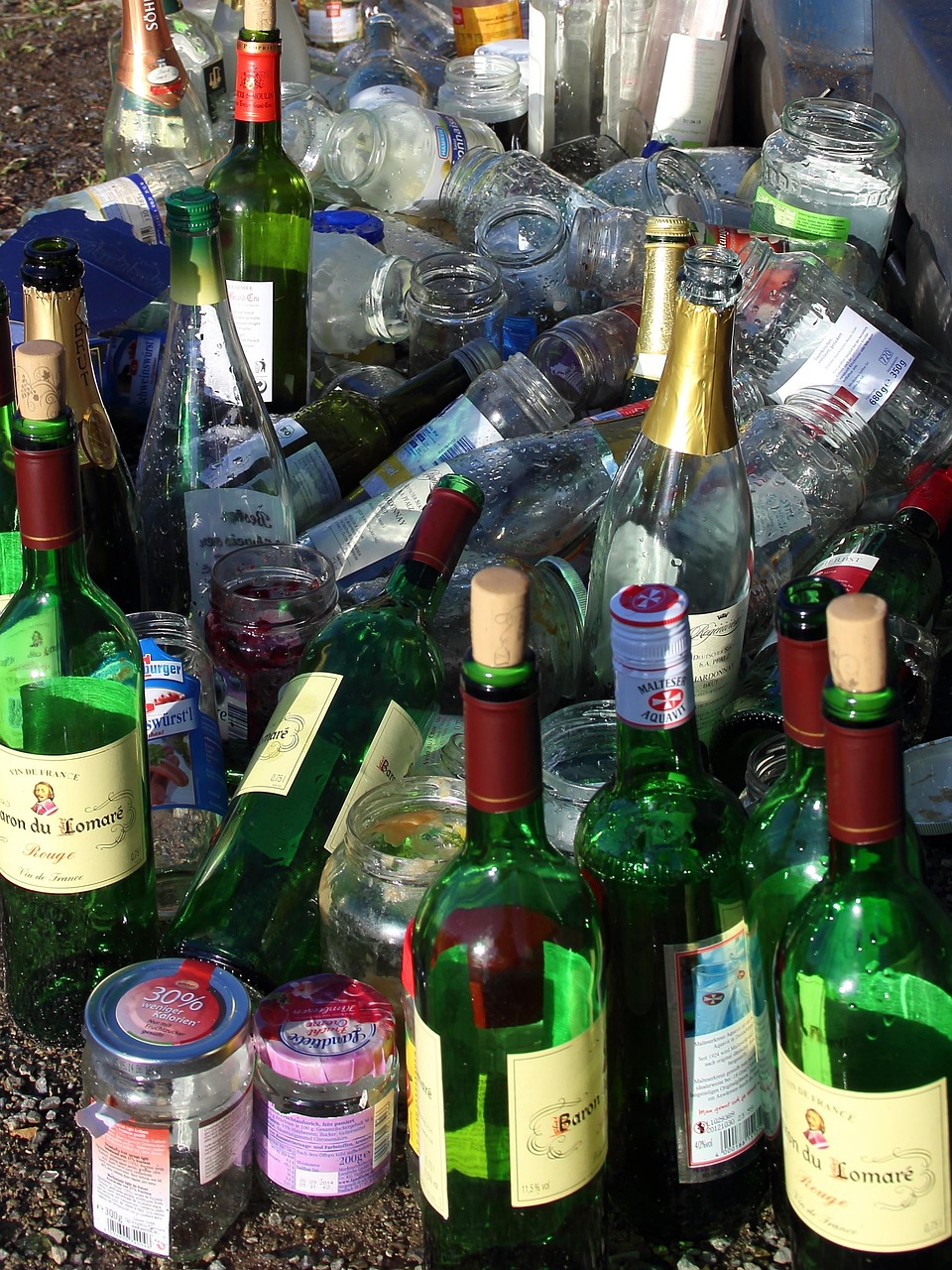 d&eacute;couvrez l'importance du recyclage du verre pour pr&eacute;server l'environnement, r&eacute;duire les d&eacute;chets et promouvoir une &eacute;conomie circulaire durable.